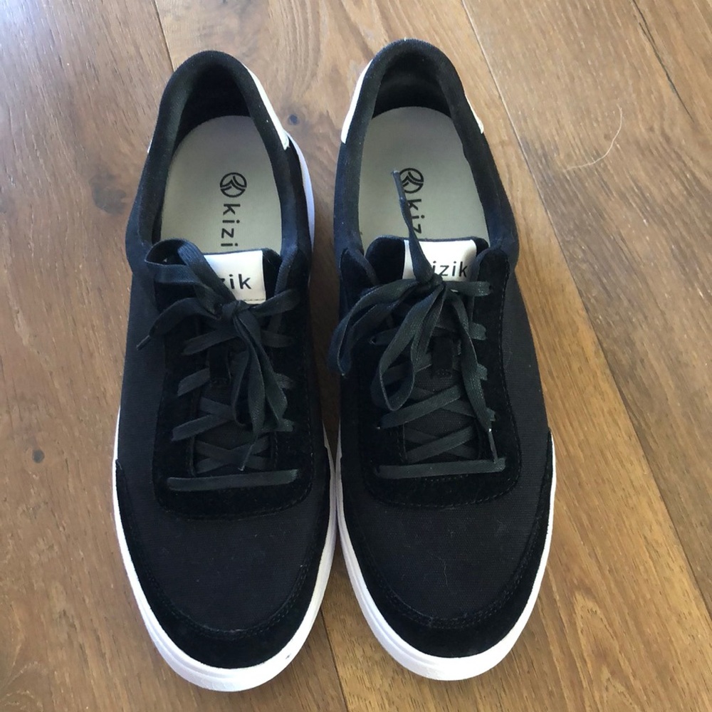 Black Sneakers with Textured Fabric and White Sole